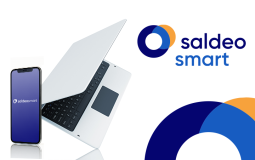 nowe logo SaldeoSMART w kompozycji z laptopem